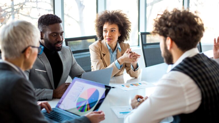 The High-Impact Strategy Playbook: A Blueprint for Strategic Clarity and Transformative OKRs